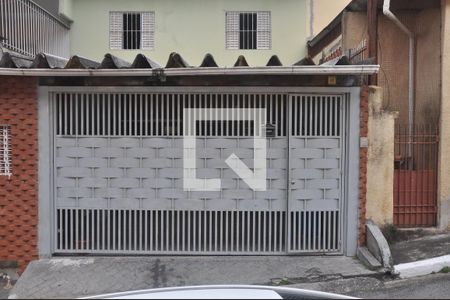Casa à venda com 70m², 2 quartos e 2 vagasFaixada