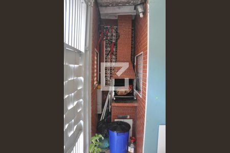 Casa à venda com 70m², 2 quartos e 2 vagasChurrasqueira