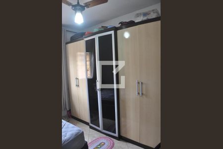 Casa à venda com 70m², 2 quartos e 2 vagasQuarto
