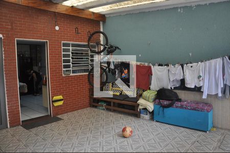 Casa à venda com 70m², 2 quartos e 2 vagasGaragem