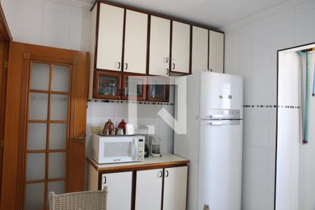 Apartamento para alugar com 131m², 3 quartos e 2 vagasCozinha