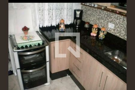 Casa à venda com 98m², 2 quartos e 2 vagas