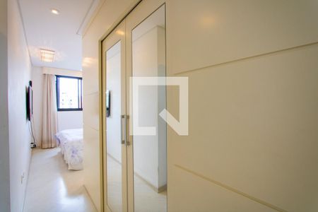 Apartamento à venda com 170m², 4 quartos e 3 vagas Apartamento à venda com 170m², 4 quartos e 3 vagasQuarto 1 - Suíte