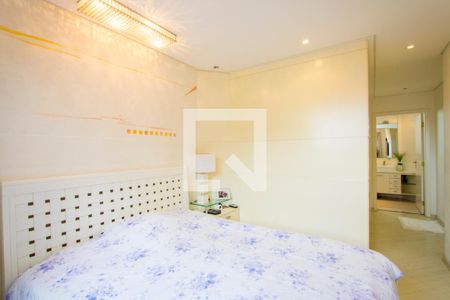 Apartamento à venda com 170m², 4 quartos e 3 vagas Apartamento à venda com 170m², 4 quartos e 3 vagasQuarto 1 - Suíte