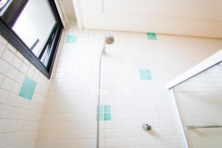 Apartamento à venda com 170m², 4 quartos e 3 vagas Apartamento à venda com 170m², 4 quartos e 3 vagasBanheiro social