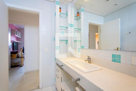 Apartamento à venda com 170m², 4 quartos e 3 vagas Apartamento à venda com 170m², 4 quartos e 3 vagasBanheiro social