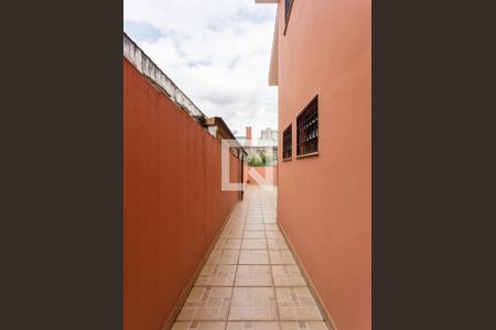 Casa à venda com 240m², 3 quartos e 4 vagas