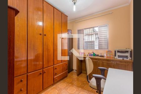 Casa à venda com 240m², 3 quartos e 4 vagas