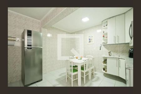 Casa para alugar com 210m², 2 quartos e 1 vaga