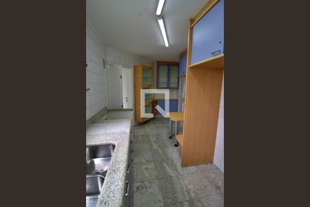 Apartamento à venda com 134m², 3 quartos e 3 vagas Apartamento à venda com 134m², 3 quartos e 3 vagasCozinha