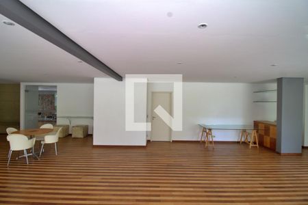 Apartamento à venda com 134m², 3 quartos e 3 vagas Apartamento à venda com 134m², 3 quartos e 3 vagasÁrea comum - Salão de festas