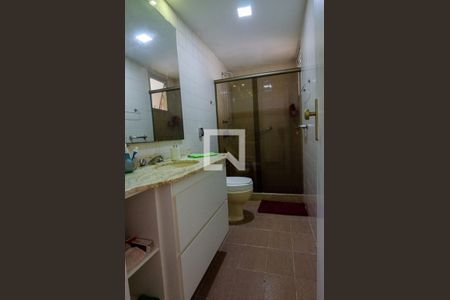 Apartamento à venda com 182m², 4 quartos e 2 vagasBanheiro Social