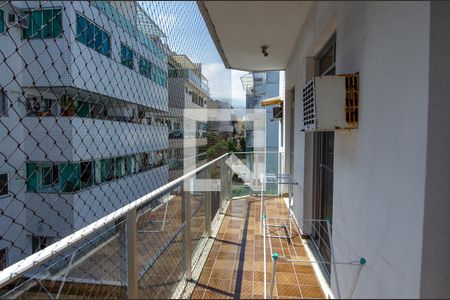 Apartamento à venda com 182m², 4 quartos e 2 vagasVaranda
