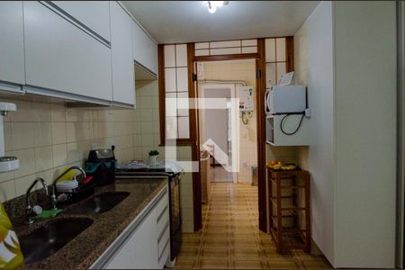 Apartamento à venda com 182m², 4 quartos e 2 vagasCozinha