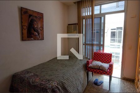 Apartamento à venda com 182m², 4 quartos e 2 vagasQuarto 2