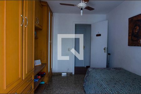 Apartamento à venda com 182m², 4 quartos e 2 vagasQuarto 2