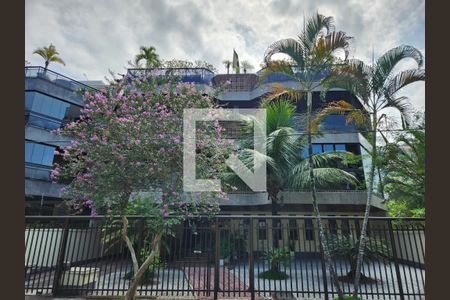 Apartamento à venda com 182m², 4 quartos e 2 vagasFachada