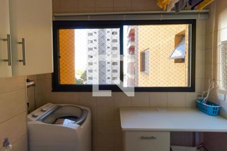 Apartamento à venda com 92m², 3 quartos e 2 vagas Apartamento à venda com 92m², 3 quartos e 2 vagasÁrea de Serviço