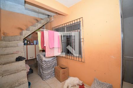 Casa de condomínio à venda com 300m², 2 quartos e sem vagaLavanderia