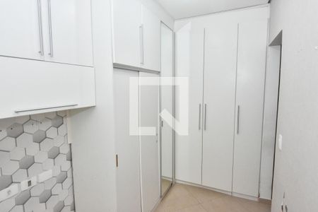 Casa à venda com 265m², 3 quartos e 3 vagas Casa à venda com 265m², 3 quartos e 3 vagasQuarto 3