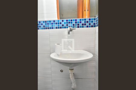 Casa à venda com 265m², 3 quartos e 3 vagas Casa à venda com 265m², 3 quartos e 3 vagasLavabo