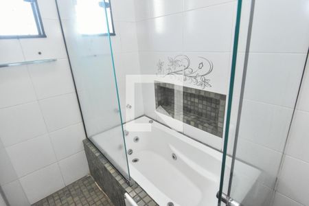 Casa à venda com 265m², 3 quartos e 3 vagas Casa à venda com 265m², 3 quartos e 3 vagasBanheiro da Suíte