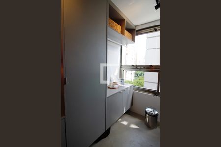 Apartamento à venda com 70m², 1 quarto e 1 vagaÁrea de Serviço