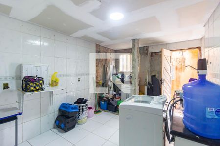 Casa à venda com 139m², 4 quartos e 2 vagas Casa à venda com 139m², 4 quartos e 2 vagasCozinha - Edícula