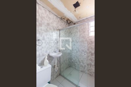 Casa à venda com 139m², 4 quartos e 2 vagas Casa à venda com 139m², 4 quartos e 2 vagasBanheiro - Edícula