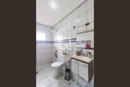 Casa à venda com 139m², 4 quartos e 2 vagas Casa à venda com 139m², 4 quartos e 2 vagasBanheiro