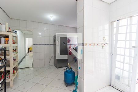 Casa à venda com 139m², 4 quartos e 2 vagas Casa à venda com 139m², 4 quartos e 2 vagasCozinha