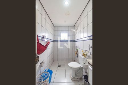 Casa à venda com 139m², 4 quartos e 2 vagas Casa à venda com 139m², 4 quartos e 2 vagasBanheiro