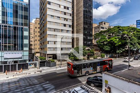 Apartamento para alugar com 147m², 3 quartos e sem vagaVista