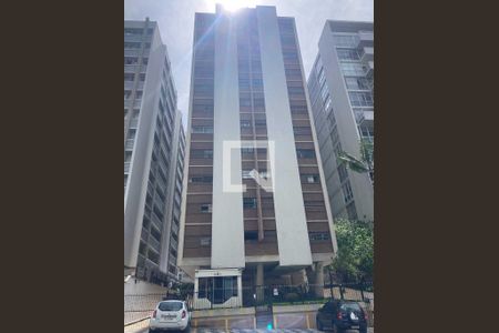 Apartamento para alugar com 147m², 3 quartos e sem vagaFachada