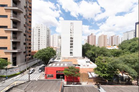 Apartamento à venda com 143m², 3 quartos e 2 vagasQuarto 2 - Vista