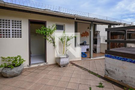 Casa à venda com 320m², 4 quartos e 4 vagasQuintal