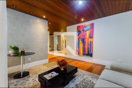 Apartamento para alugar com 163m², 3 quartos e 2 vagas Apartamento para alugar com 163m², 3 quartos e 2 vagasHall de entrada