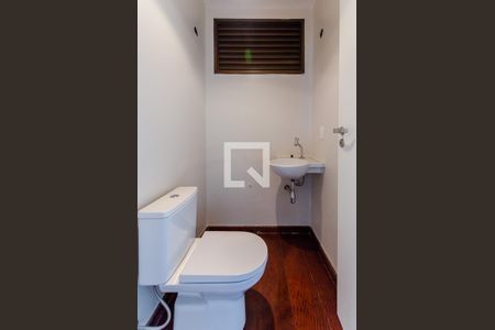 Apartamento para alugar com 163m², 3 quartos e 2 vagas Apartamento para alugar com 163m², 3 quartos e 2 vagasLavabo