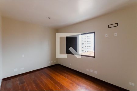 Apartamento para alugar com 163m², 3 quartos e 2 vagas Apartamento para alugar com 163m², 3 quartos e 2 vagasSuíte