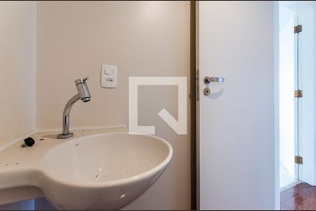 Apartamento para alugar com 163m², 3 quartos e 2 vagas Apartamento para alugar com 163m², 3 quartos e 2 vagasLavabo