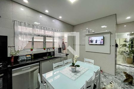 Casa à venda com 130m², 3 quartos e 2 vagas Casa à venda com 130m², 3 quartos e 2 vagasCozinha