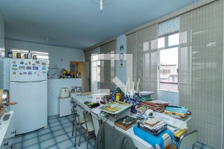 Casa à venda com 380m², 4 quartos e 5 vagasCozinha