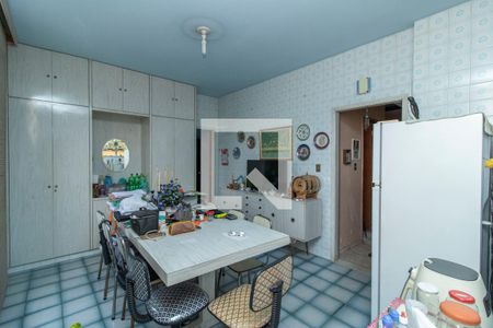 Casa à venda com 380m², 4 quartos e 5 vagasCozinha