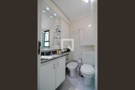 Apartamento à venda com 100m², 3 quartos e 2 vagas Apartamento à venda com 100m², 3 quartos e 2 vagasBanheiro da Suíte 1