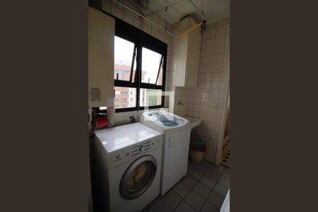 Apartamento à venda com 100m², 3 quartos e 2 vagas Apartamento à venda com 100m², 3 quartos e 2 vagasÁrea de Serviço