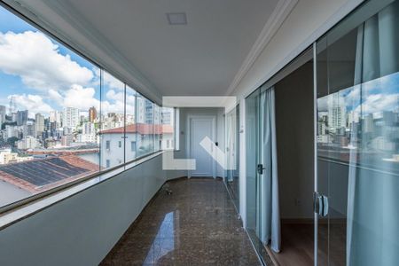Apartamento à venda com 250m², 4 quartos e 2 vagas Apartamento à venda com 250m², 4 quartos e 2 vagasVaranda dos Quartos
