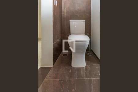 Apartamento à venda com 250m², 4 quartos e 2 vagas Apartamento à venda com 250m², 4 quartos e 2 vagasLavabo