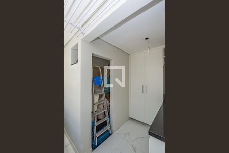 Apartamento à venda com 250m², 4 quartos e 2 vagas Apartamento à venda com 250m², 4 quartos e 2 vagasÁrea de Serviço