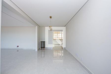 Apartamento à venda com 250m², 4 quartos e 2 vagas Apartamento à venda com 250m², 4 quartos e 2 vagasSala 2