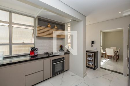 Apartamento à venda com 250m², 4 quartos e 2 vagas Apartamento à venda com 250m², 4 quartos e 2 vagasCozinha